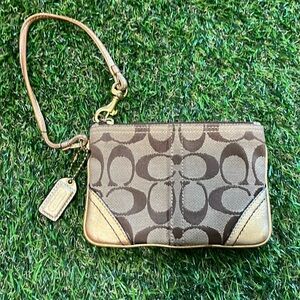 Coach VINTAGE Brown Gold Wristlet